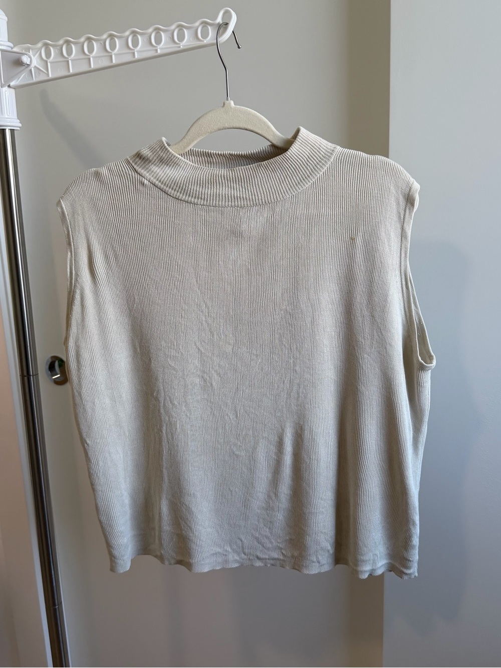 Vintage Sleeveless Mock Neck Rib Knit Top - Cream